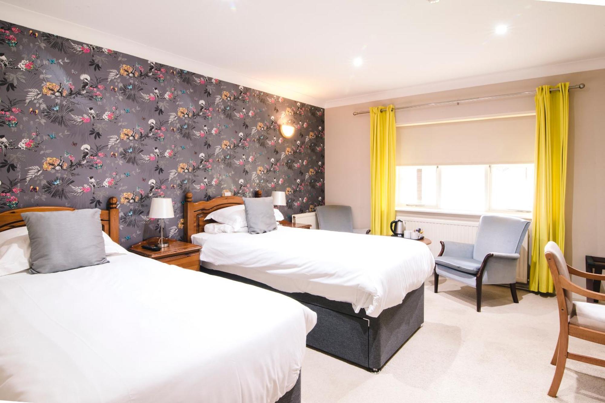 Cricklade House Hotel, Sure Hotel Collection By Best Western المظهر الخارجي الصورة