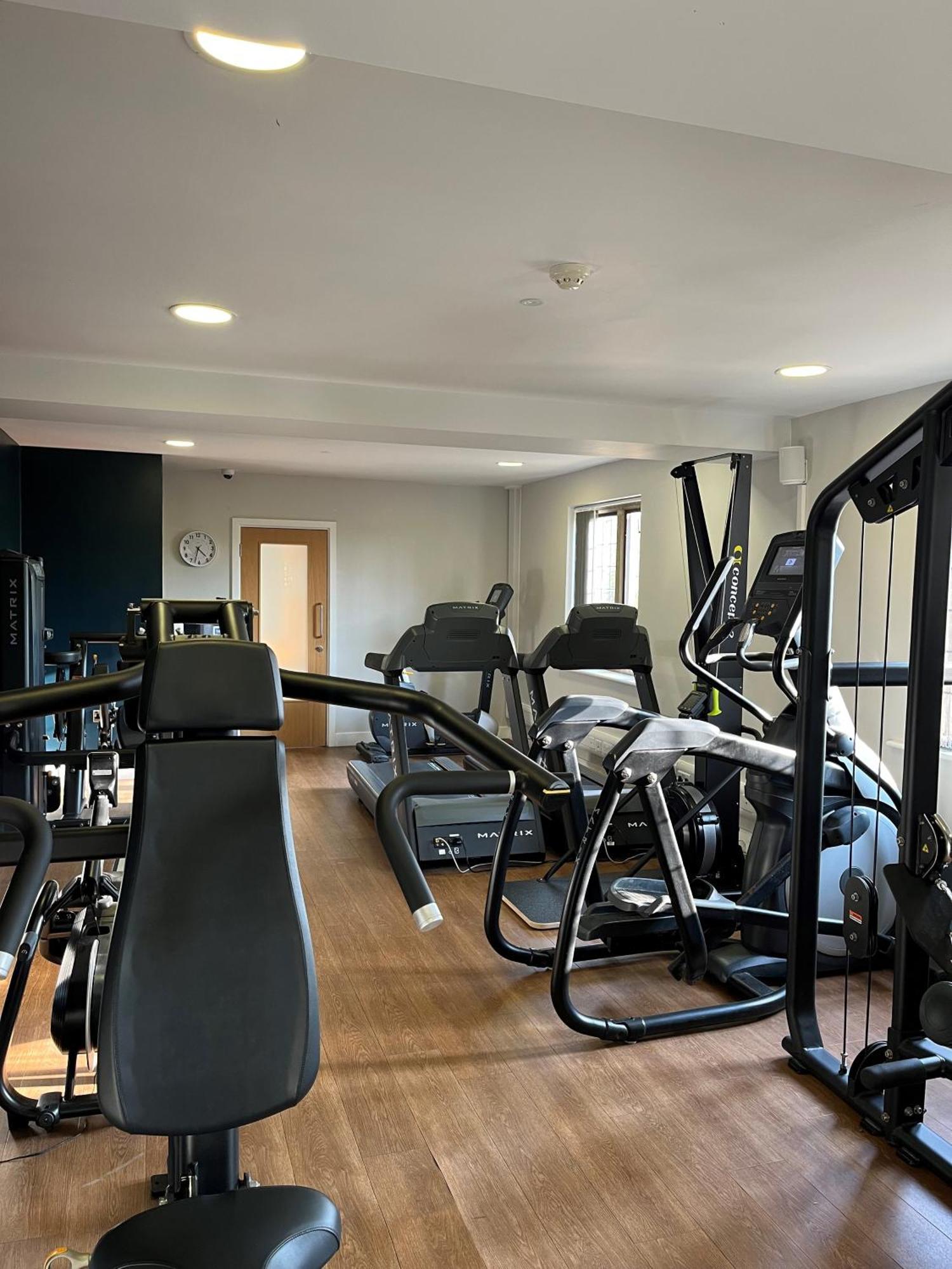 Cricklade House Hotel, Sure Hotel Collection By Best Western المظهر الخارجي الصورة